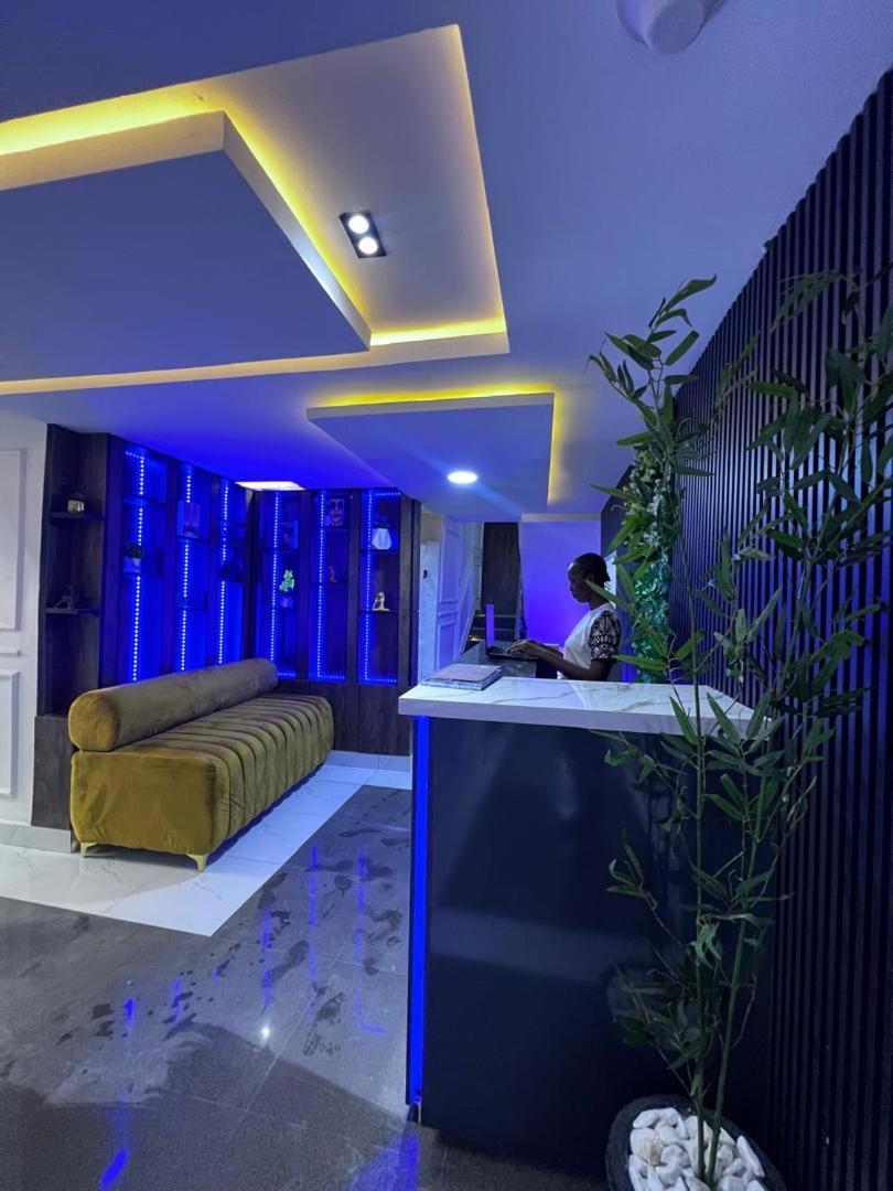 Villa Palazzo Hotel 2 Ikeja Buitenkant foto