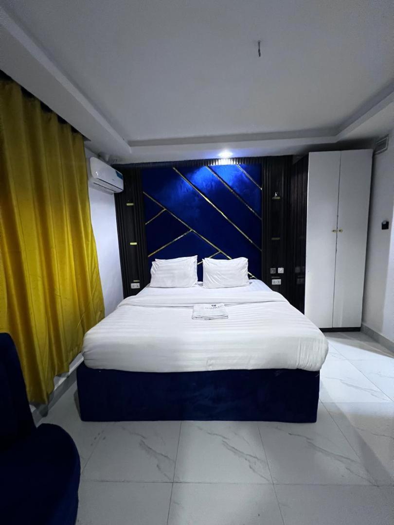 Villa Palazzo Hotel 2 Ikeja Buitenkant foto