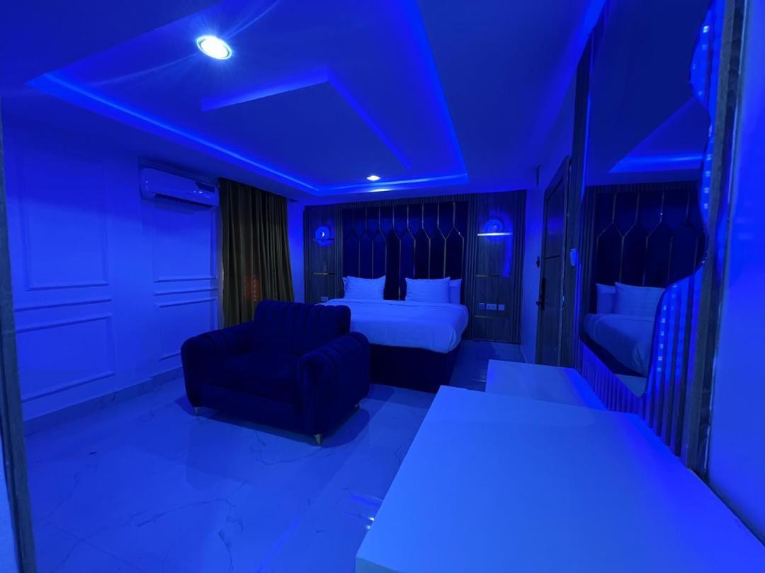Villa Palazzo Hotel 2 Ikeja Buitenkant foto