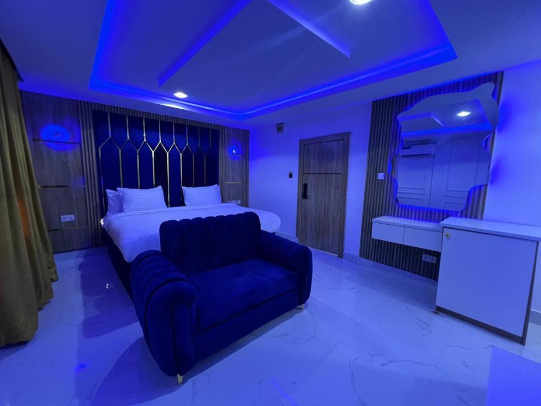 Villa Palazzo Hotel 2 Ikeja Buitenkant foto