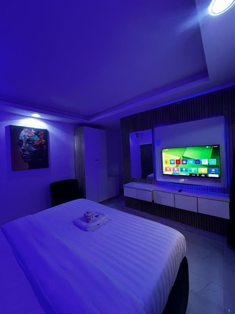 Villa Palazzo Hotel 2 Ikeja Buitenkant foto